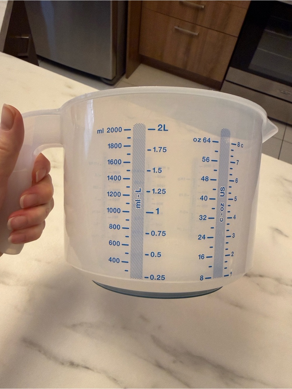 Tupperware Clear Plastic 2L Measuring Pitcher with Blue Markings